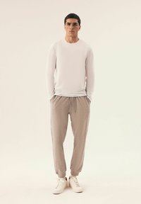 Лонгслив Лонгслив