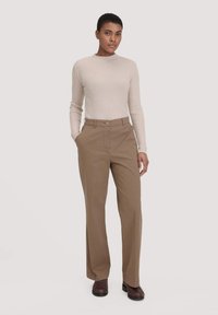 Прямые брюки Прямые брюки