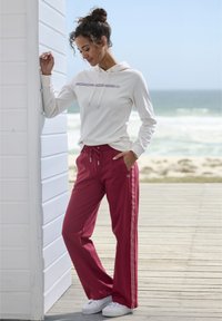 Спортивные штаны Спортивные штаны