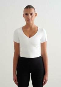 Спортивная майка Спортивная майка