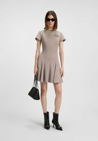 Платье Платье