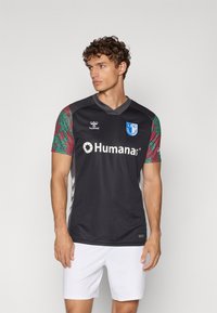 Спортивная форма Спортивная форма