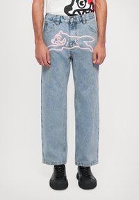 Прямые джинсы Прямые джинсы