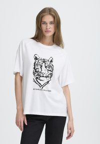 Футболка Футболка