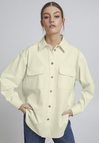 Длинная куртка Длинная куртка