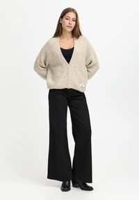 Кардиган Кардиган