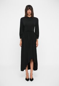 Платье Платье