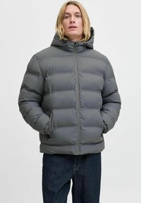 Зимняя куртка Зимняя куртка