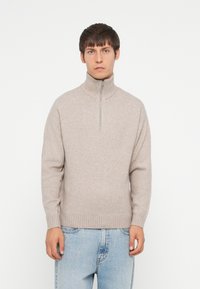 Пуловер Пуловер