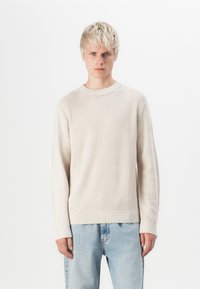 Пуловер Пуловер