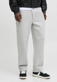 Спортивные штаны Спортивные штаны