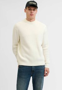 Пуловер Пуловер