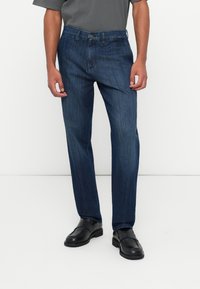 Прямые джинсы Прямые джинсы