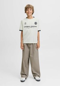 Футболка Футболка