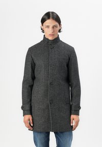 Шерстяное пальто Шерстяное пальто