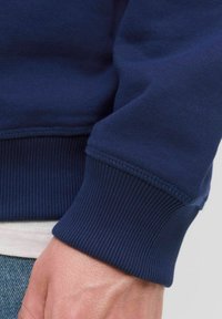 Толстовка Толстовка