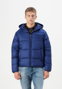 Зимняя куртка Зимняя куртка