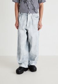 Прямые джинсы Прямые джинсы