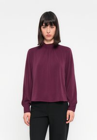 Блузка Блузка