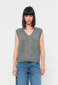 Жилет Жилет