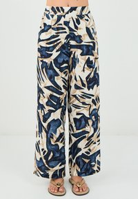 Широкие брюки Широкие брюки