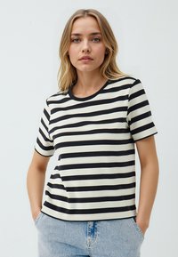 Футболка Футболка