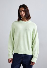 Пуловер Пуловер