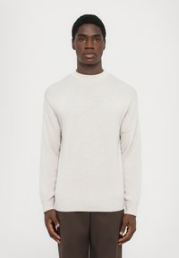 Пуловер Пуловер