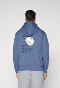 Спортивная кофта Спортивная кофта