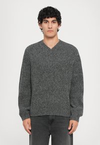 Пуловер Пуловер