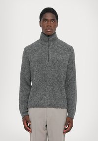 Пуловер Пуловер