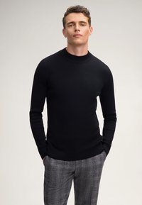 Пуловер Пуловер