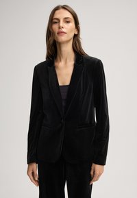 Блейзер Блейзер