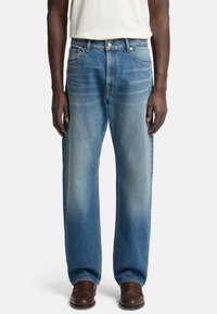 Прямые джинсы Прямые джинсы