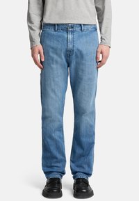 Прямые джинсы Прямые джинсы