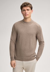 Пуловер Пуловер