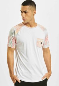 Футболка Футболка