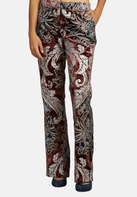 Прямые брюки Прямые брюки