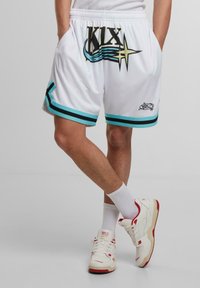 Шорты Шорты