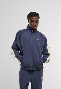 Толстовка Толстовка