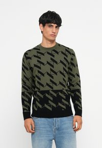 Пуловер Пуловер