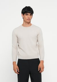 Пуловер Пуловер