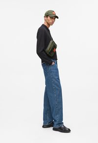 Сумка на пояс Сумка на пояс