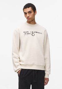 Толстовка Толстовка