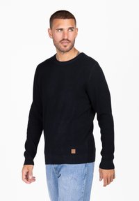 Пуловер Пуловер