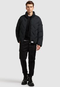 Зимняя куртка Зимняя куртка