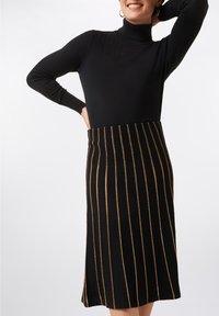 Вязаная юбка Вязаная юбка