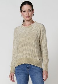 Пуловер Пуловер