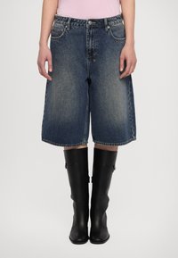 Широкие брюки Широкие брюки