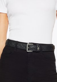 Ремень Ремень